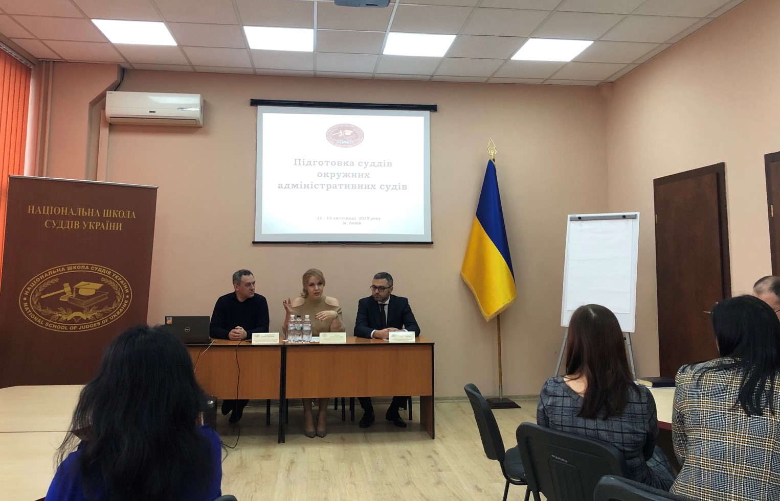 Судді Хмельницького окружного адміністративного суду взяли участь у підготовці суддів 
